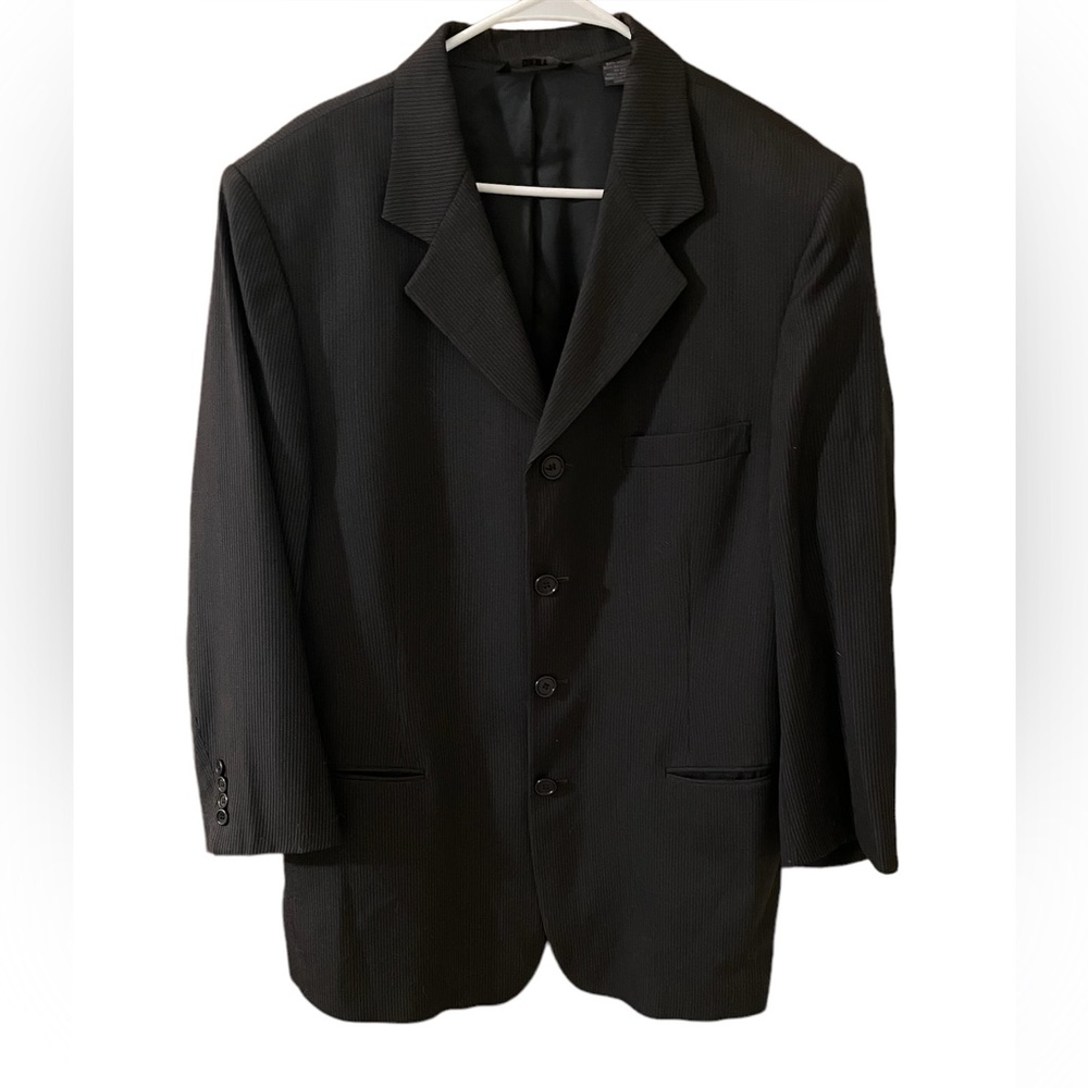 DKNY men’s black striped sport coat - size 42s